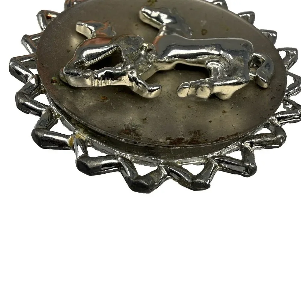 Vintage Horses Equestrian Themed Round Medallion Silver Toned Necklace